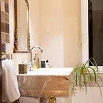 Country house Ar *