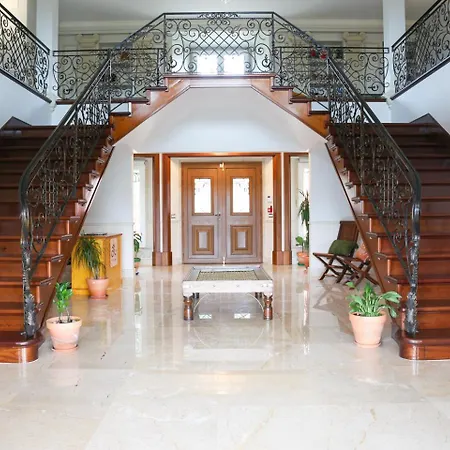 Country house Ar *